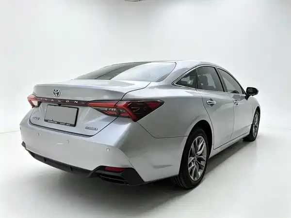 Toyota Avalon 2021