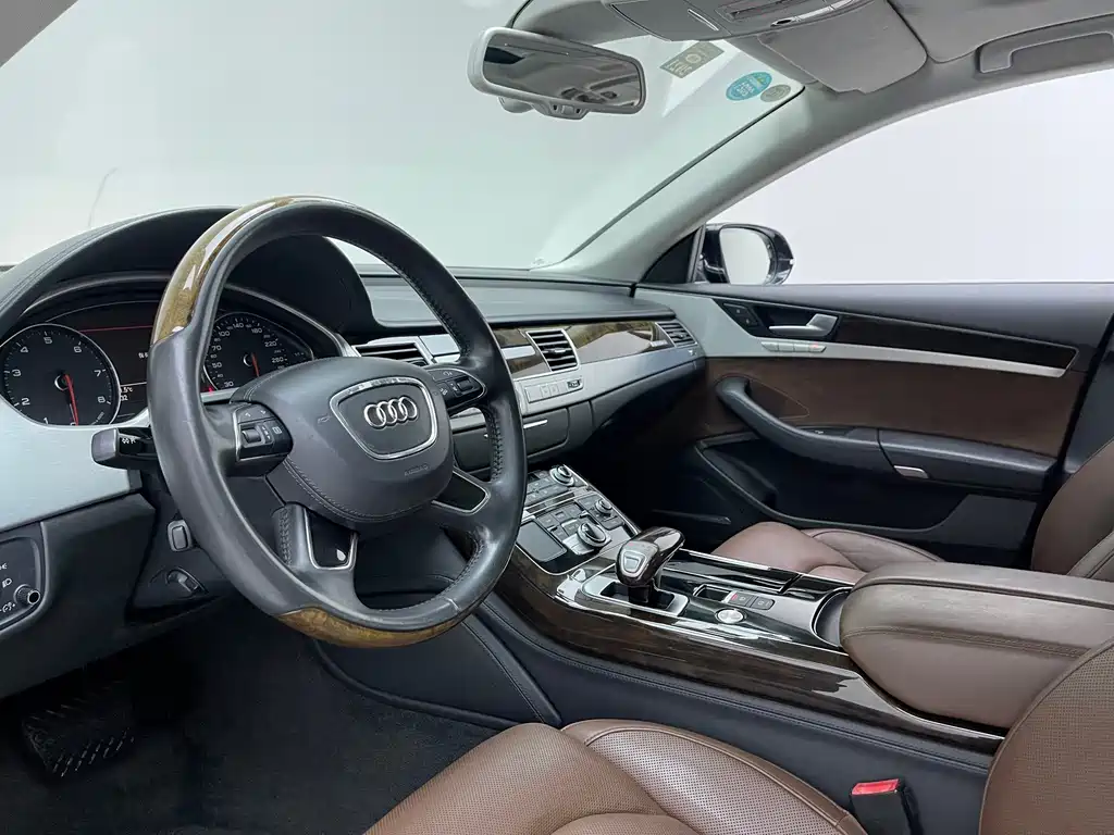 Audi A8 2014