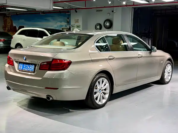 BMW 5 Series 2011