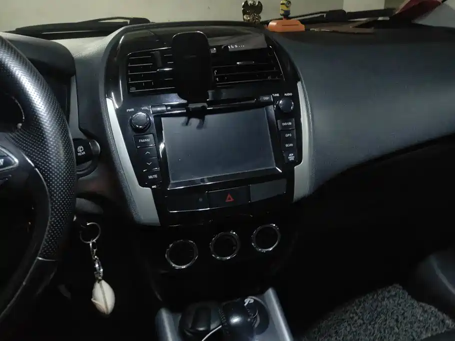 Peugeot 4008 2014 — фото 13