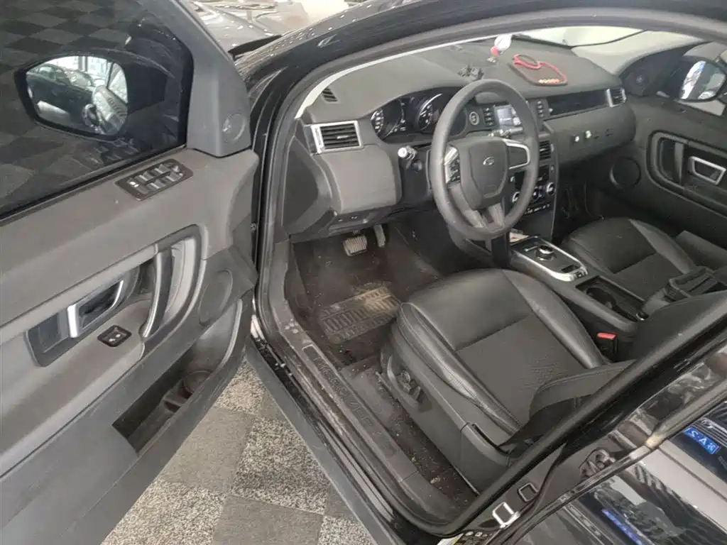 Land Rover Discovery Sport 2019 — фото 12