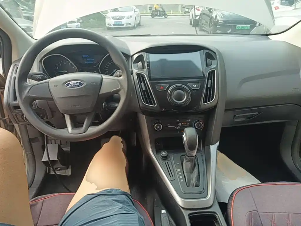 Ford Focus 2015
