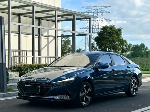 Hyundai Elantra 2021