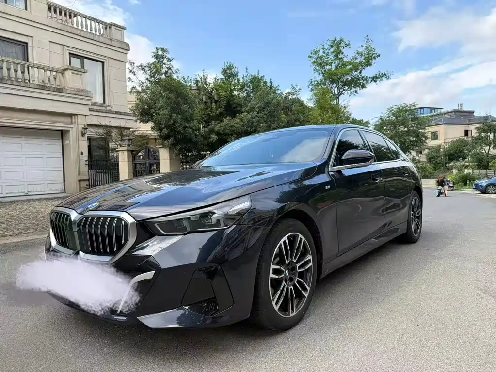 BMW 5 Series 2024