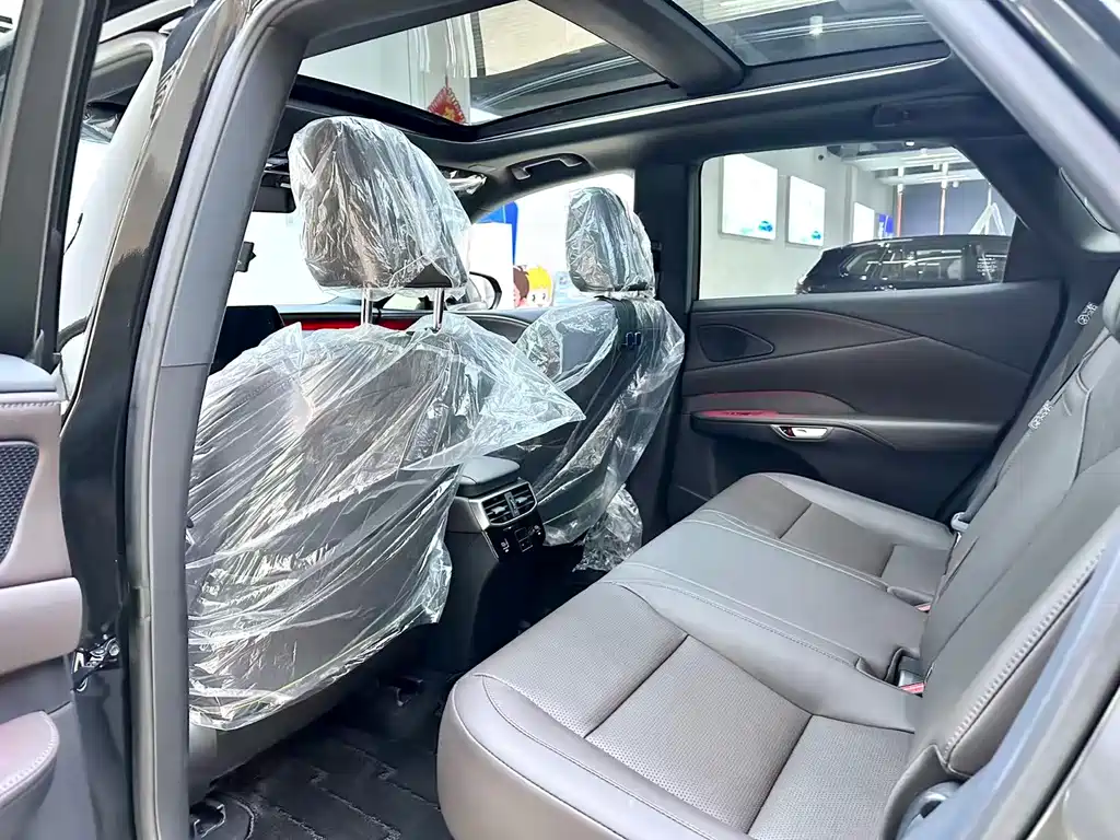 Lexus RX 2025 — фото 10