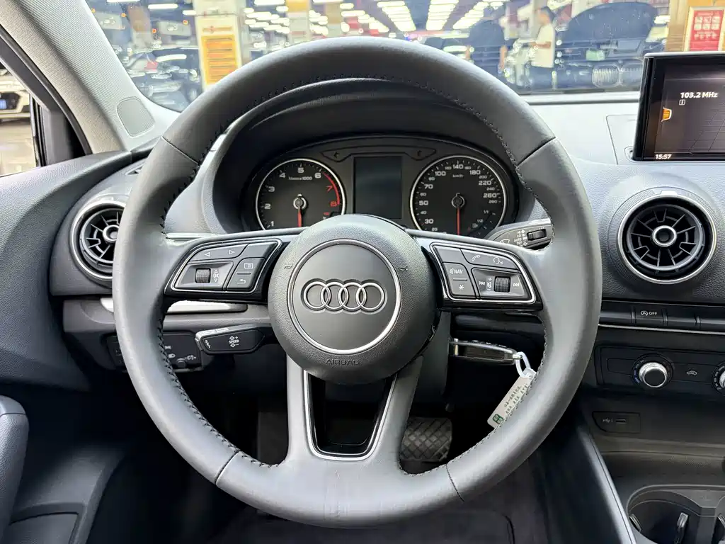 Audi A3 2021 — фото 14