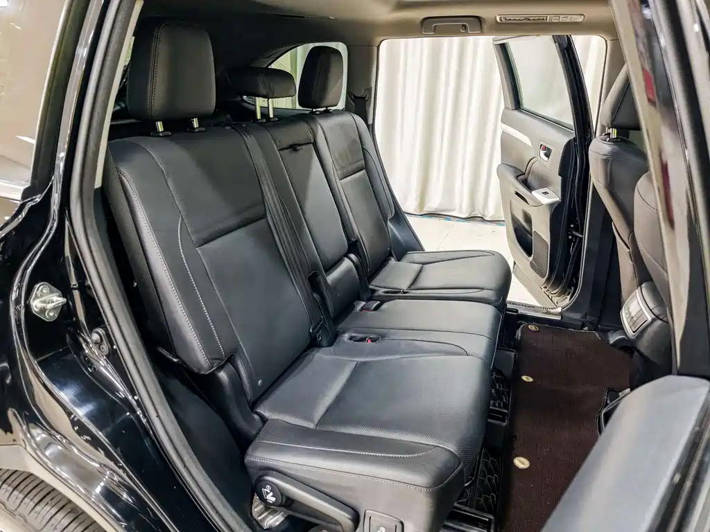 Toyota Highlander 2018 — фото 21