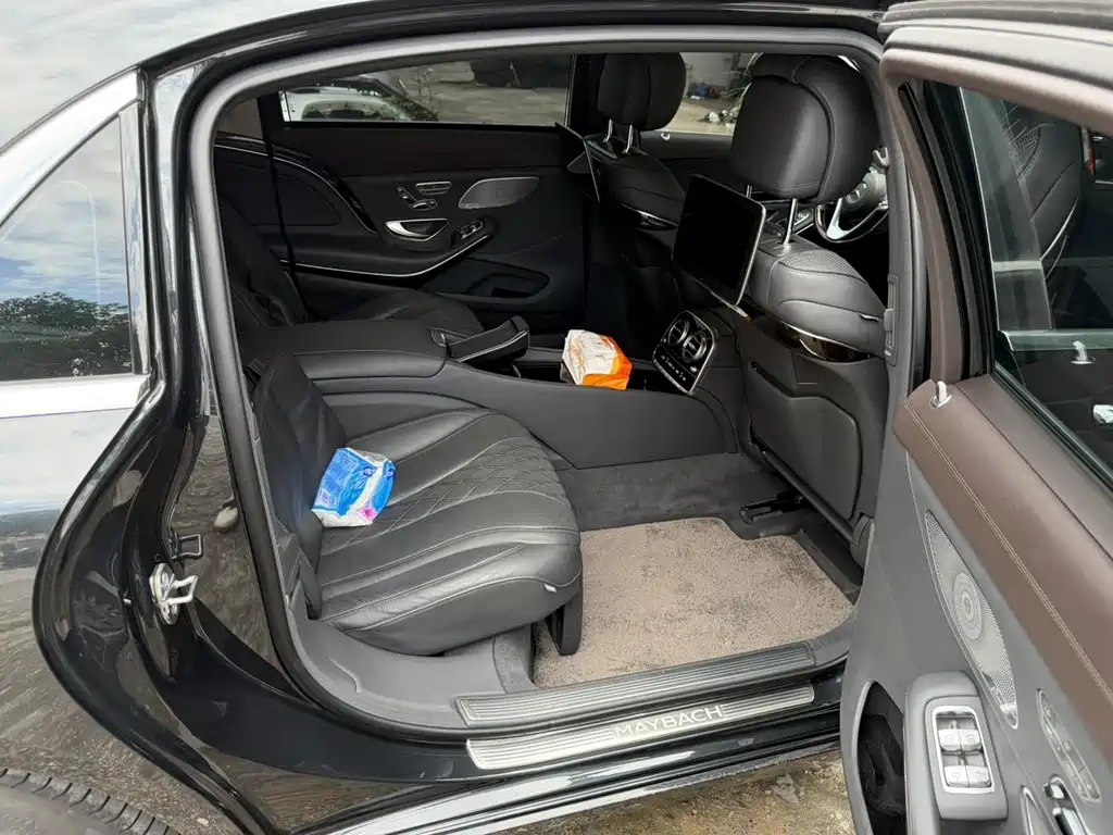 Mercedes-Benz S-Class 2020