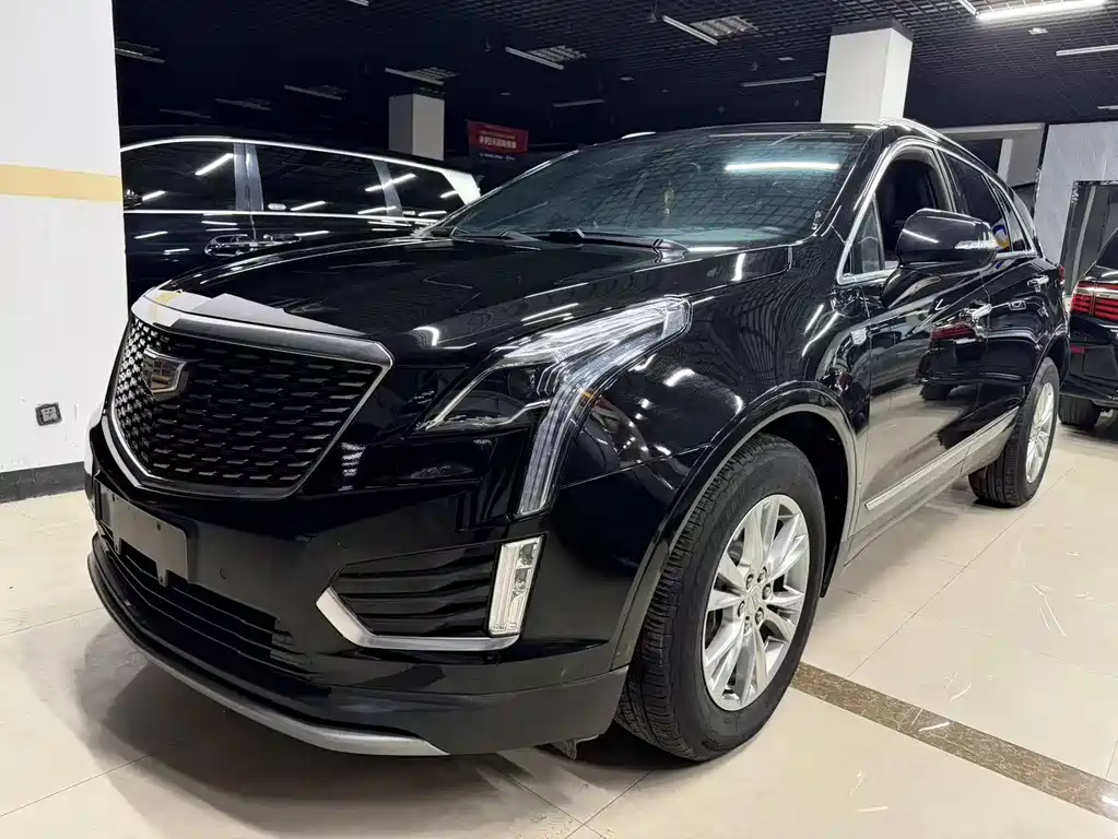 Cadillac XT5 2022 — фото 1
