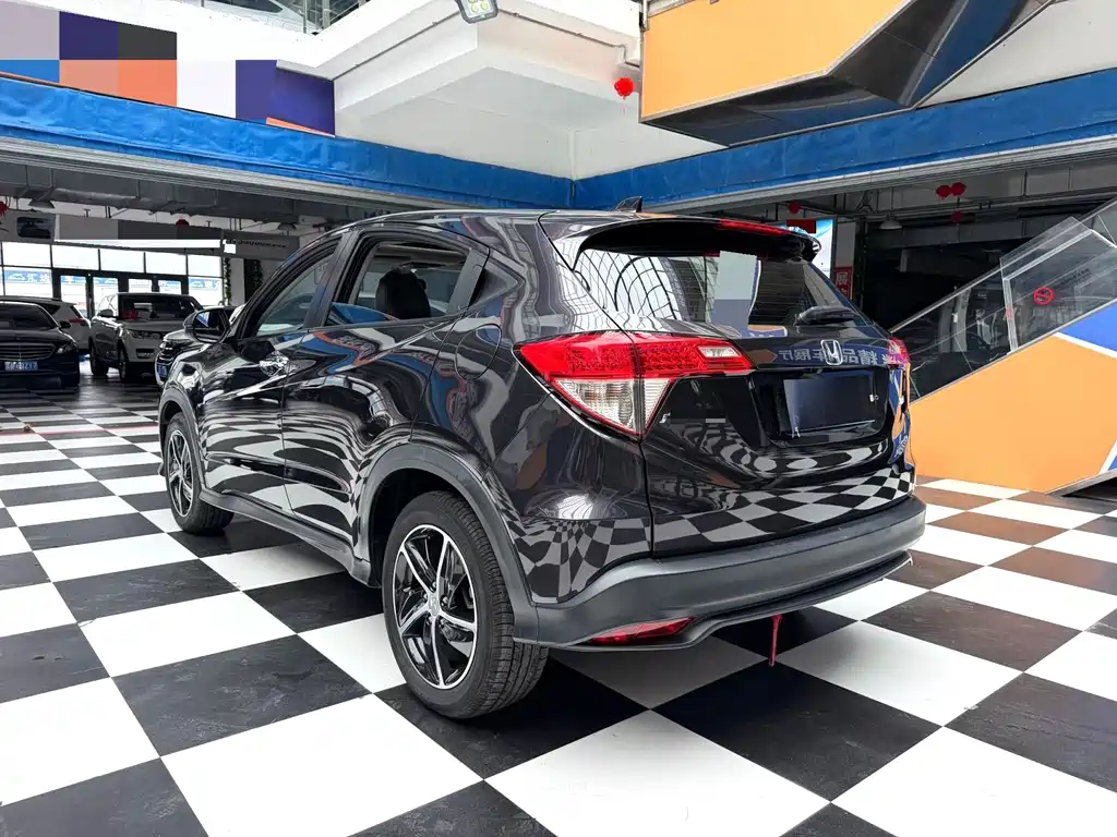 Honda Vezel 2022 — фото 6