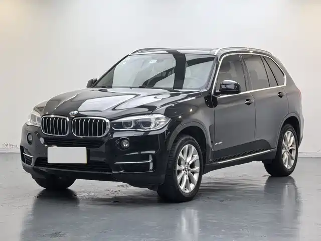 BMW X5 2018 — фото 1