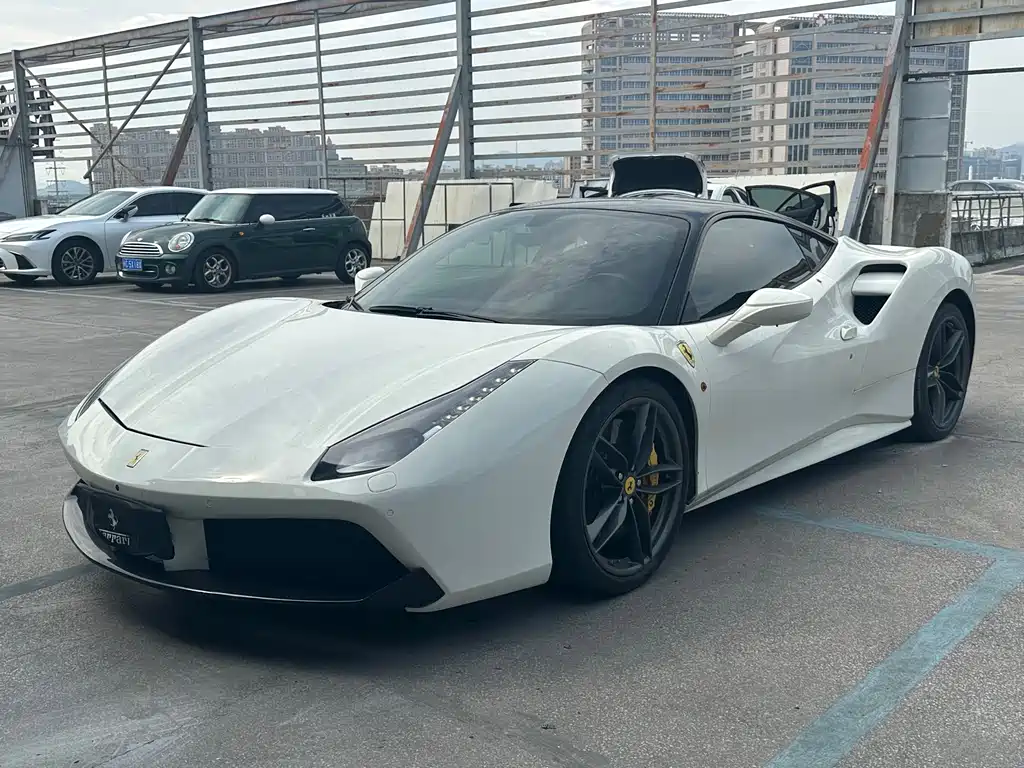 Ferrari 488 2017 — фото 1