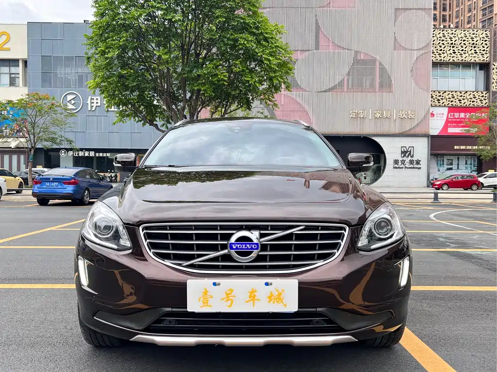 Volvo XC60 2017 — фото 2