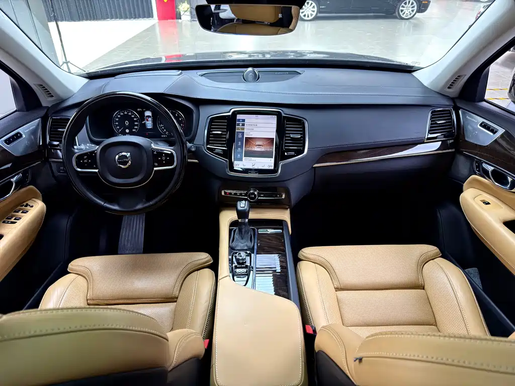 Volvo XC90 2016 — фото 19