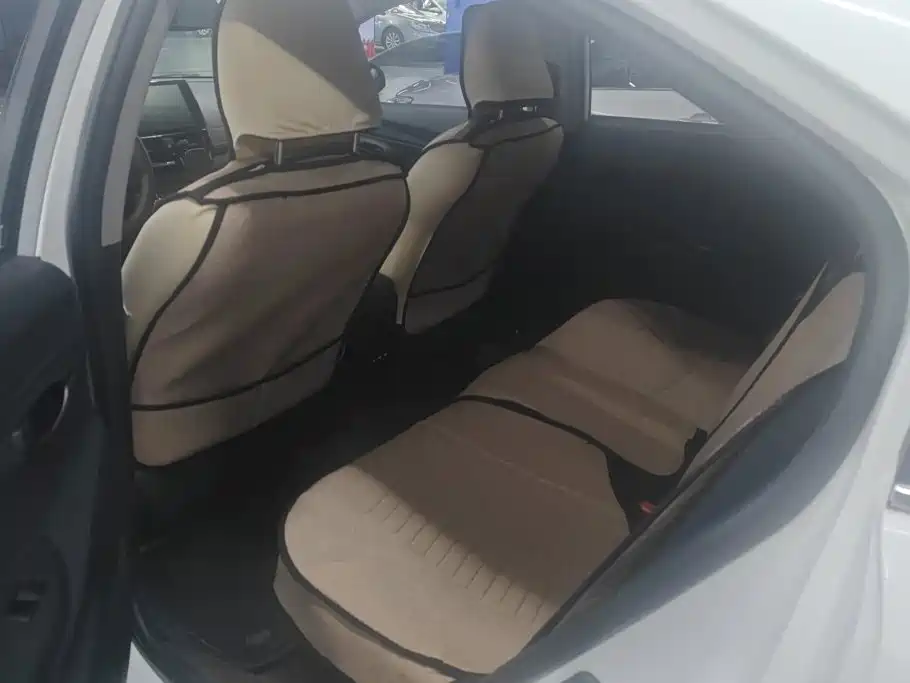 Toyota Vios 2017 — фото 10