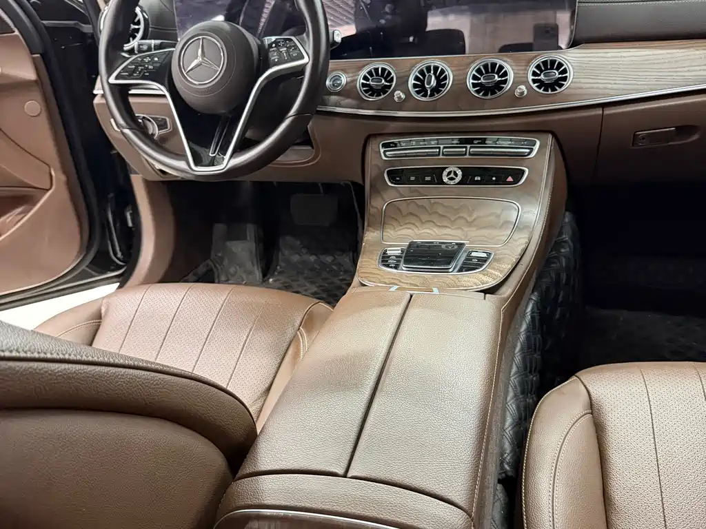 Mercedes-Benz E-Class 2021