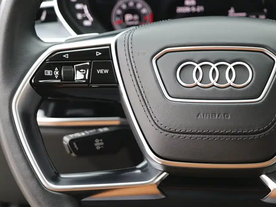 Audi A8 2024 — фото 16