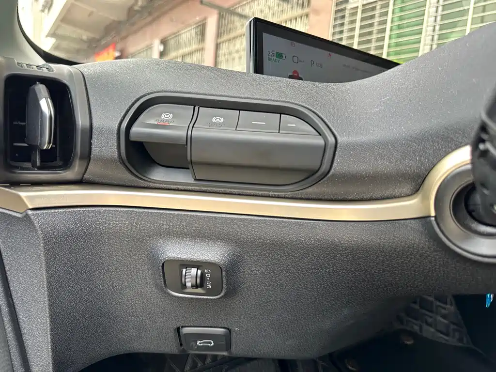Baojun KiWi EV 2021 — фото 13