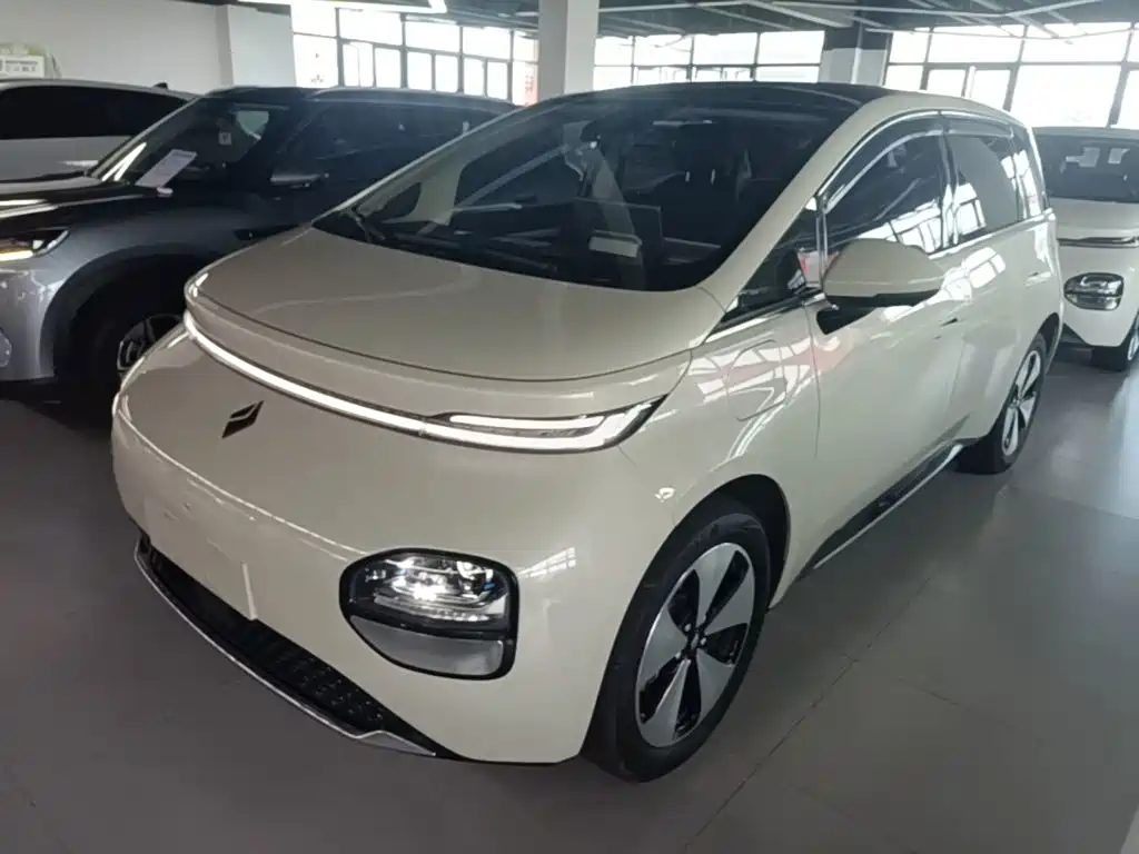 Baojun Clouds 2024