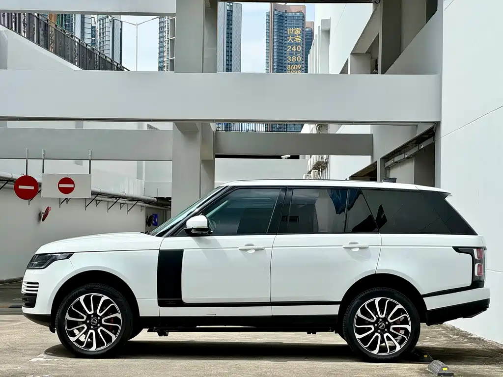 Land Rover Range Rover 2018 — фото 16