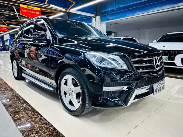 Mercedes-Benz M-Class 2015
