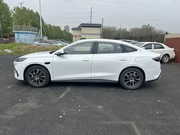 BYD Seal 06 2025