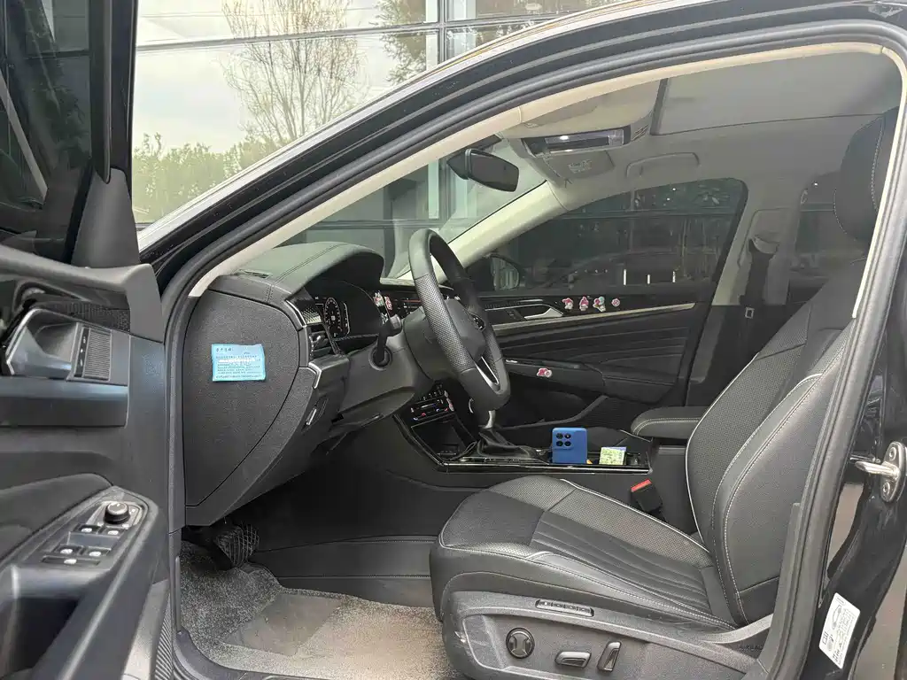 Volkswagen Passat 2024
