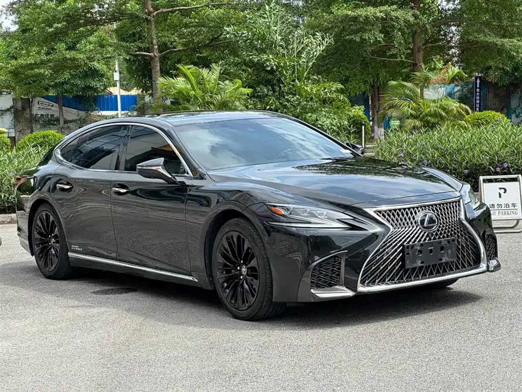 Lexus LS 2018 — фото 4