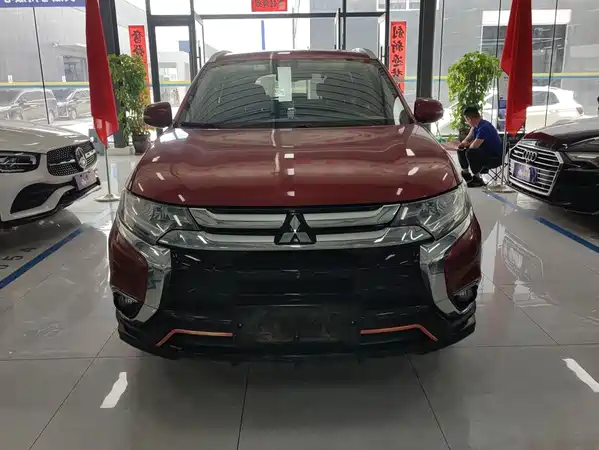 Mitsubishi Outlander 2018