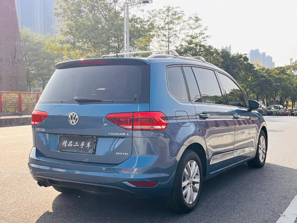 Volkswagen Touran 2020 — фото 15