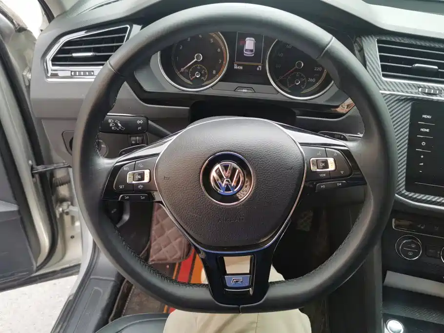 Volkswagen Tiguan L 2020 — фото 15