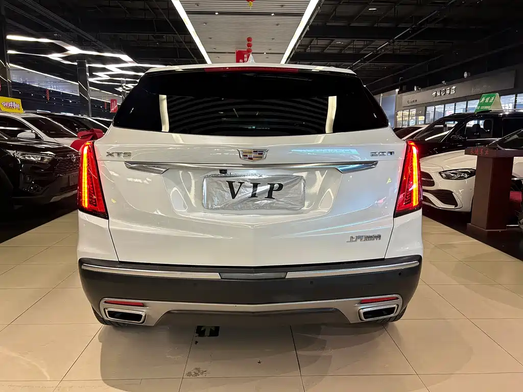 Cadillac XT5 2019 — фото 10