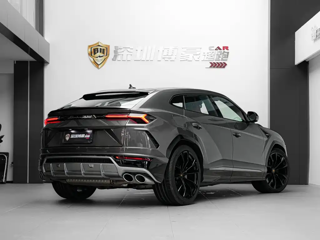 Lamborghini Urus 2021 — фото 23
