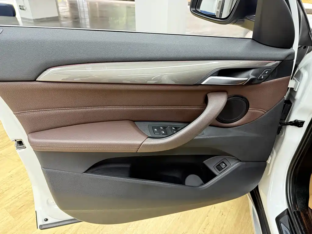 BMW X1 2019 — фото 10