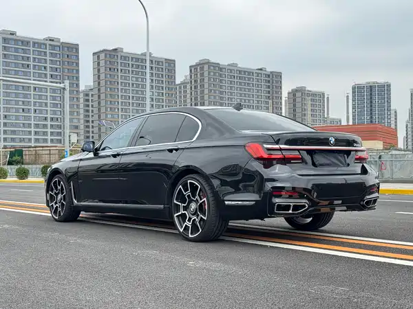 BMW 7 Series 2010