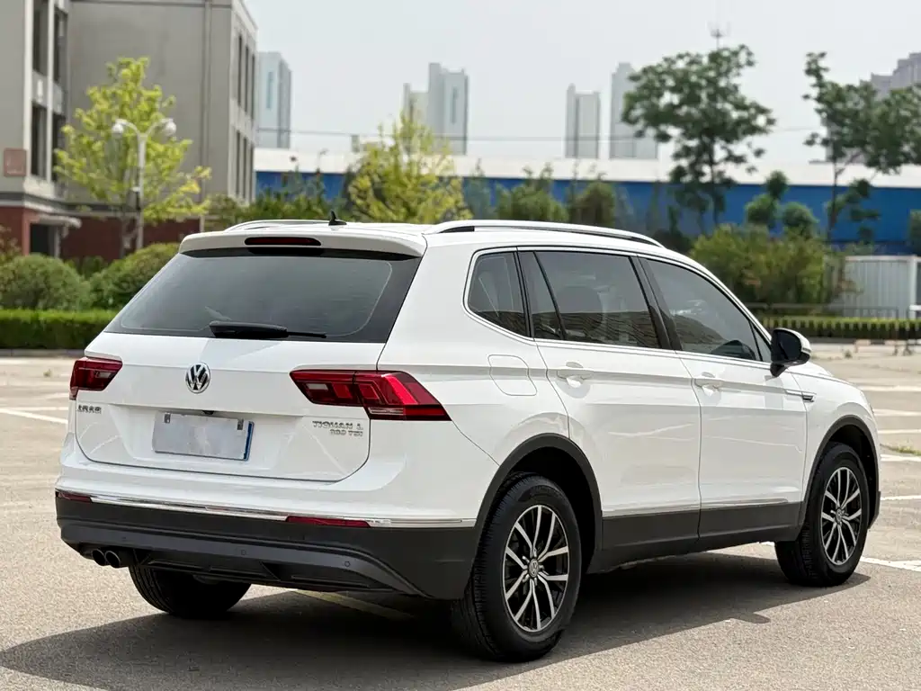 Volkswagen Tiguan L 2018 — фото 7