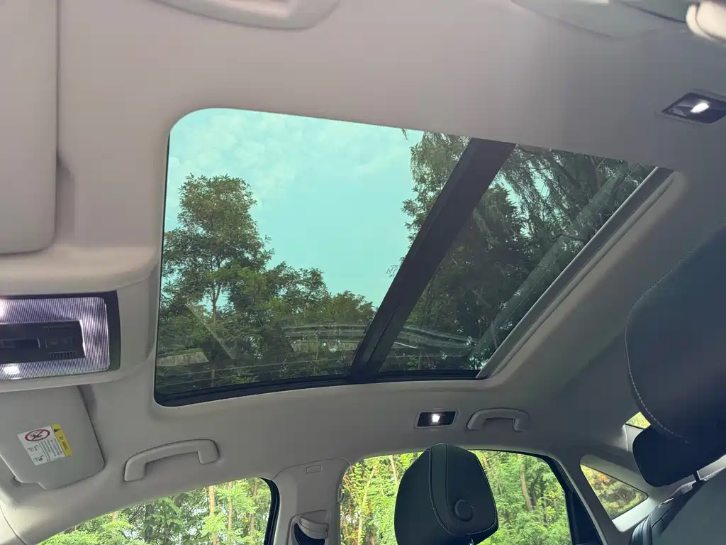 Volkswagen Passat 2023 — фото 13