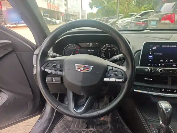 Cadillac CT4 2020
