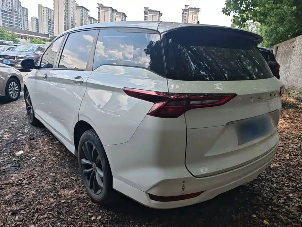 Wuling Victory 2022
