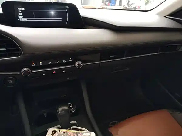 Mazda 3 Axela 2022