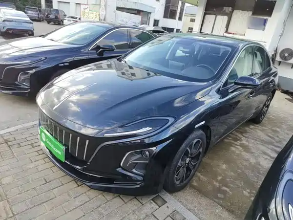 Hongqi E-QM5 2023