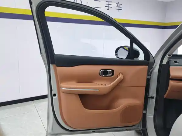 Leapmotor C10 2025