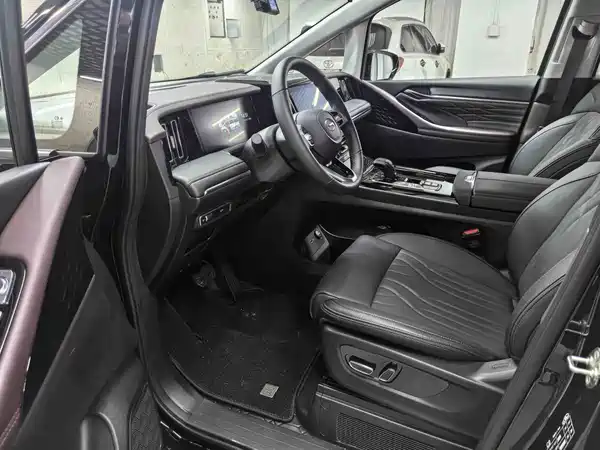 GAC Trumpchi M8 2025