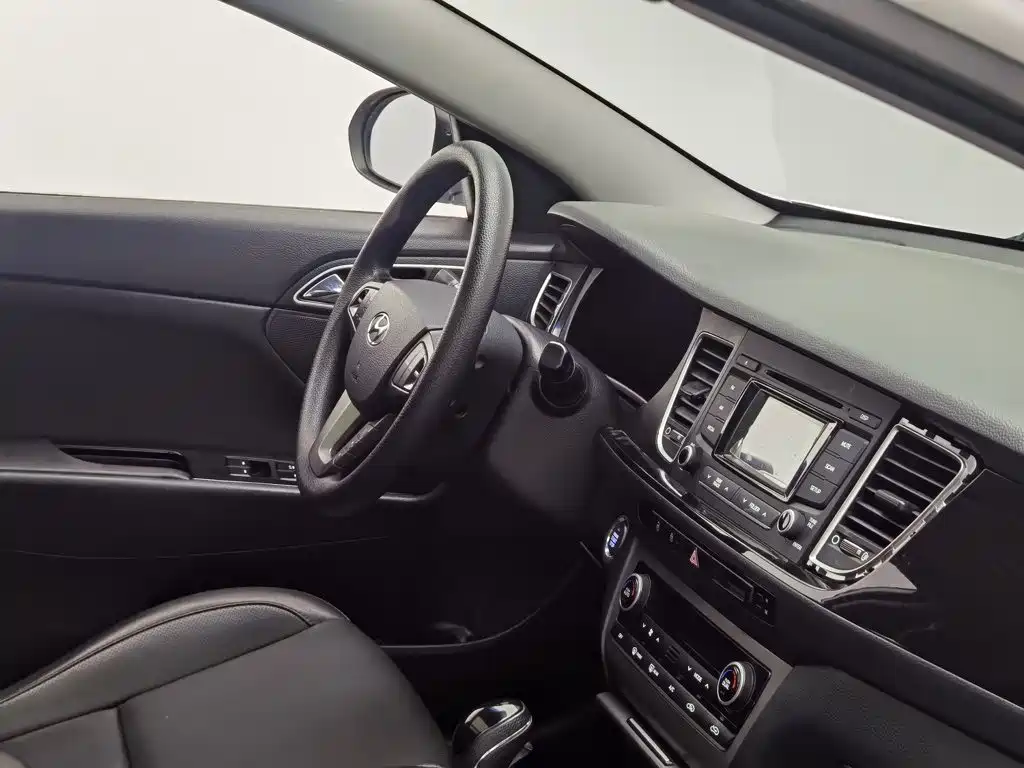 Hyundai Mistra 2015 — фото 22