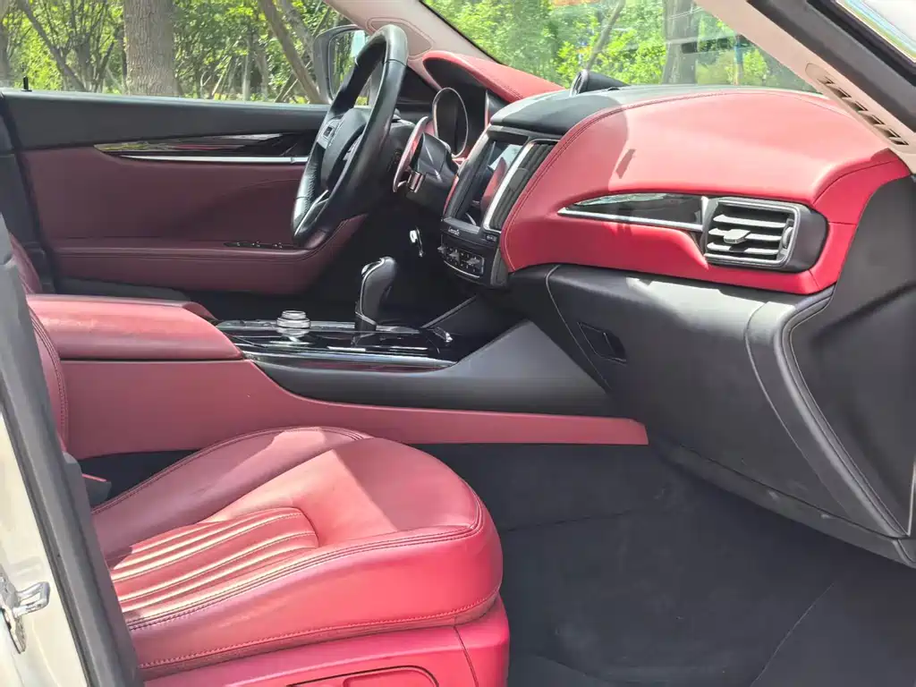 Maserati Levante 2016