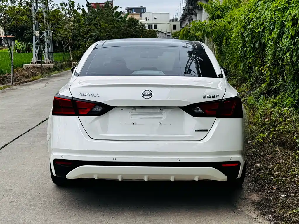 Nissan Teana 2022 — фото 13