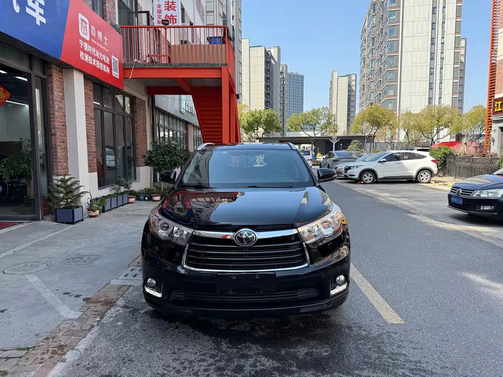 Toyota Highlander 2016