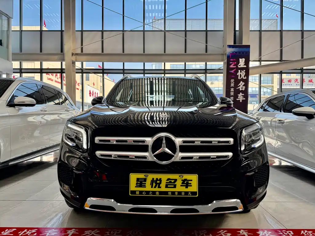 Mercedes-Benz GLB 2021 — фото 1