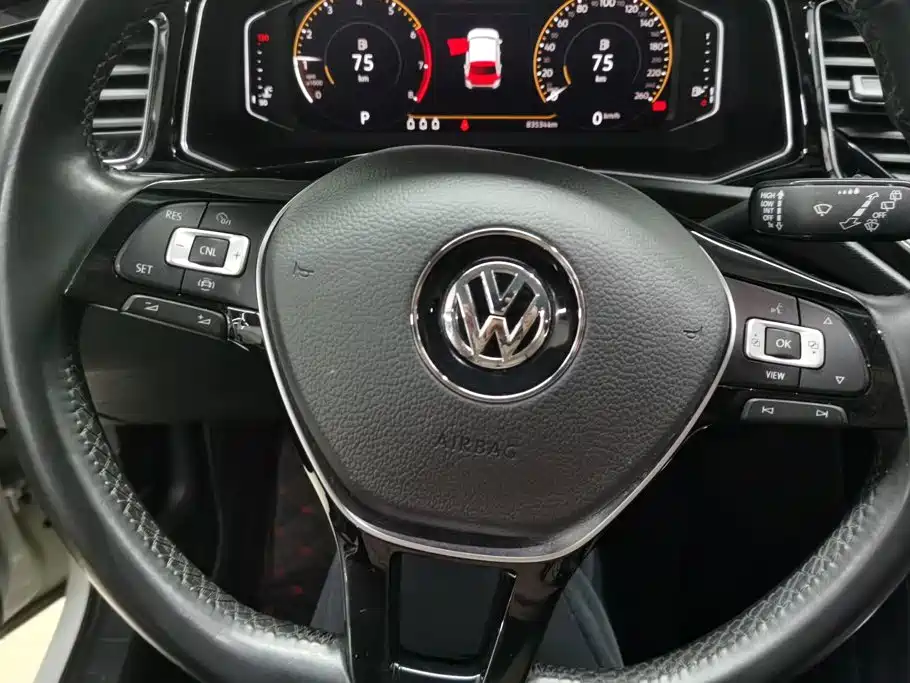 Volkswagen T-Roc 2020 — фото 15