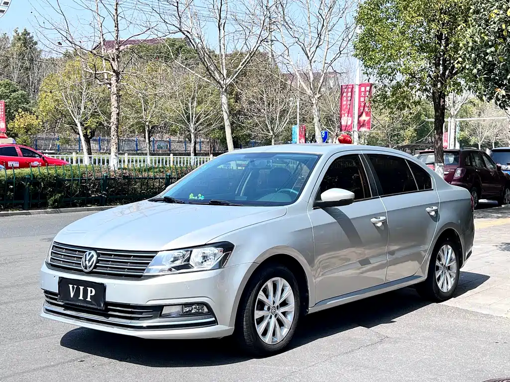 Volkswagen Lavida 2017 — фото 1